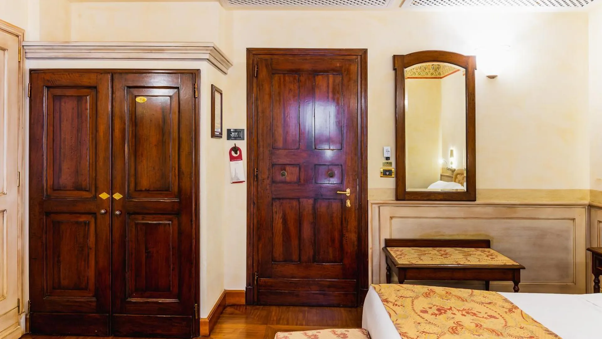 ****  Art Hotel Commercianti Bologna Italy