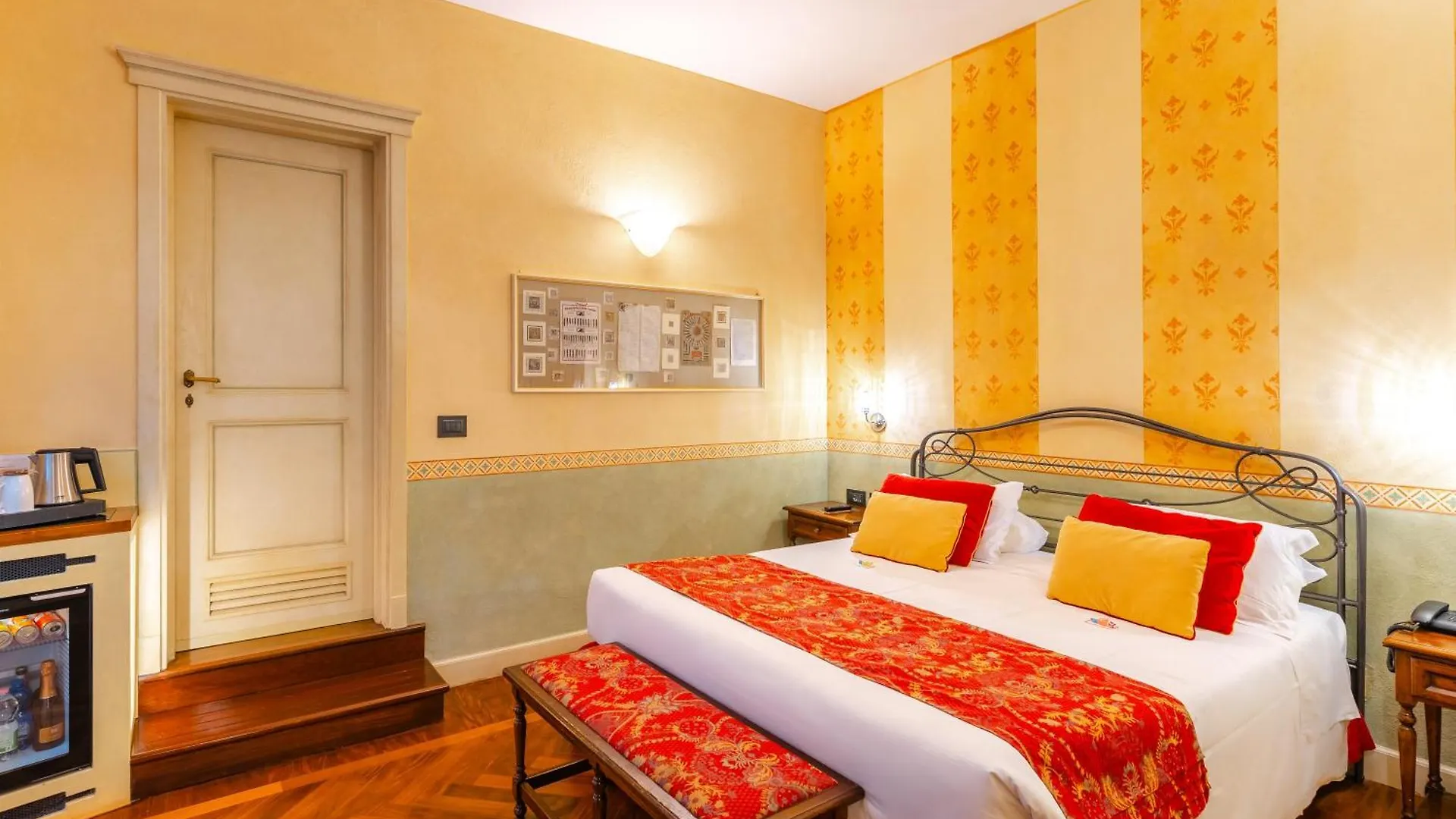 Art Hotel Commercianti Bologna 4*,